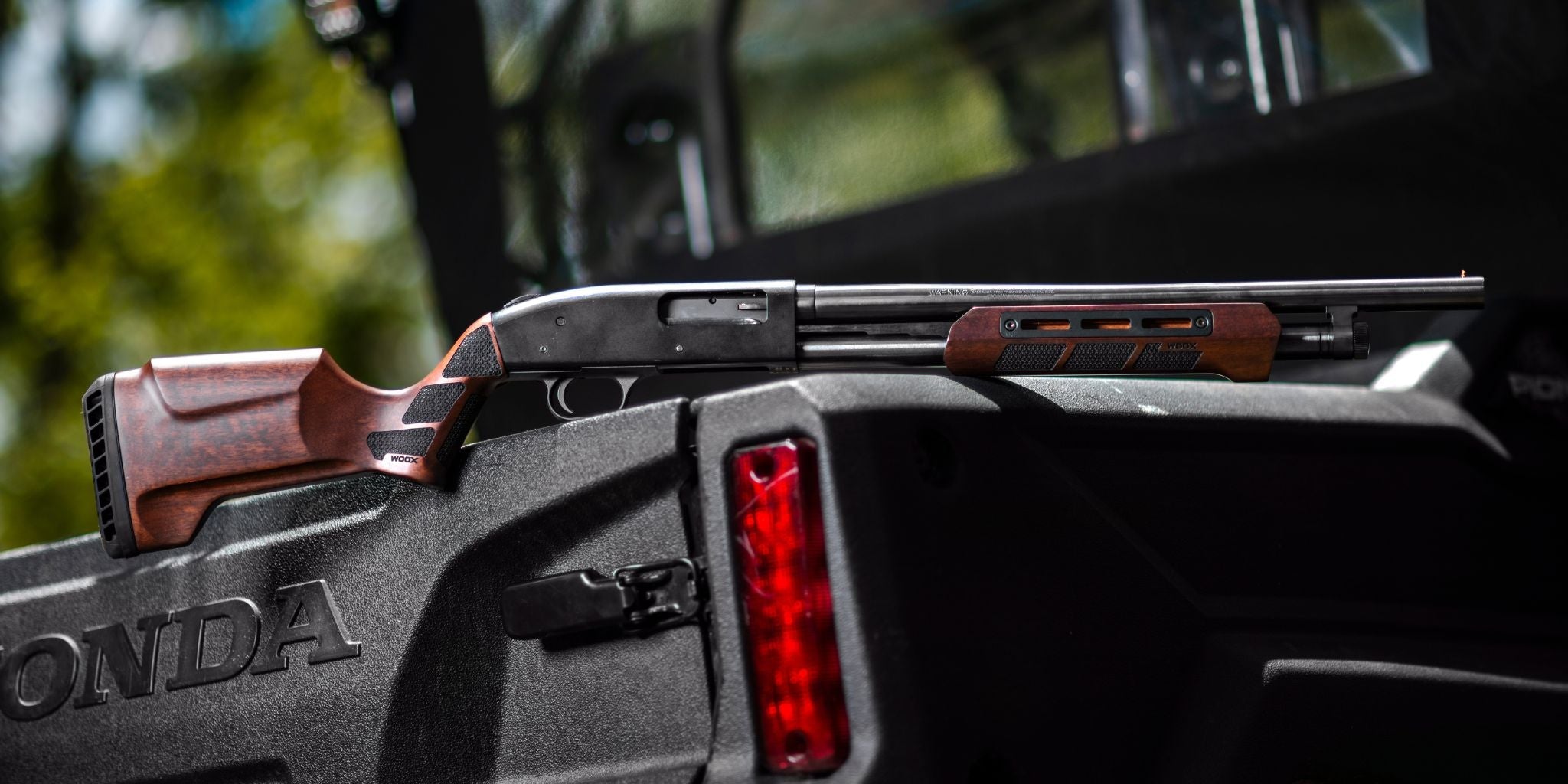 Winter Rifle Stock Fit: How Gloves Affect Grip, Trigger Reach, and Rifle Mount